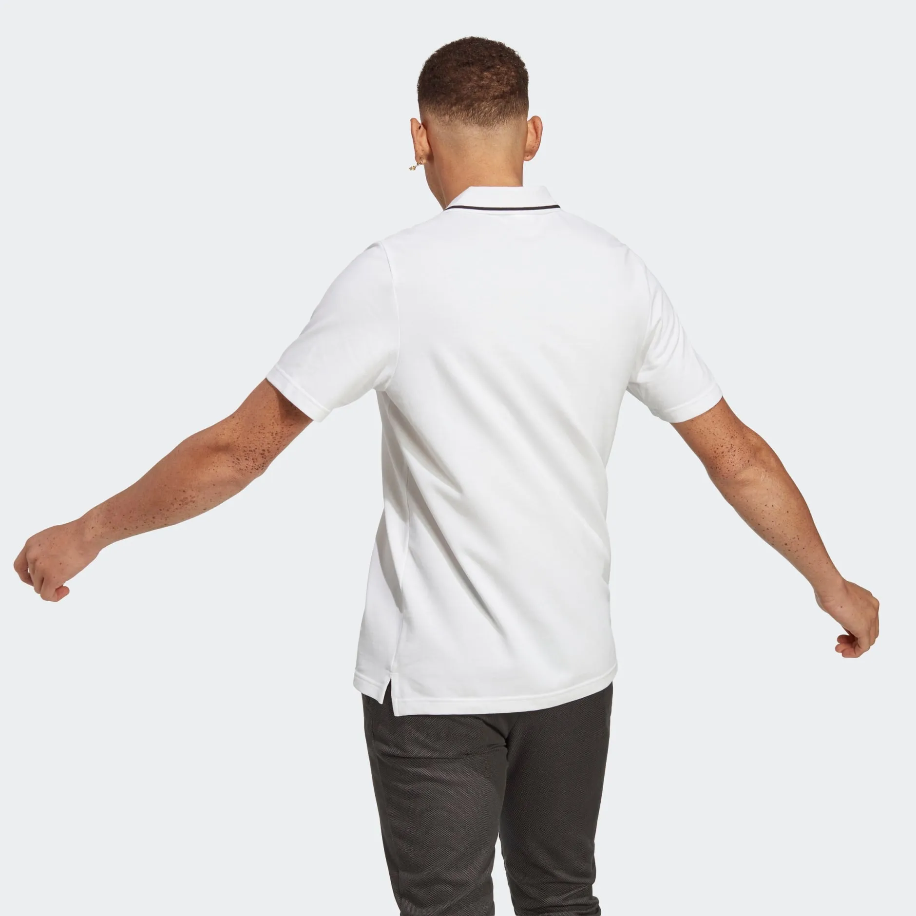 ADIDAS ESSENTIALS PIQUÉ SMALL LOGO POLO SHIRT - IC9315