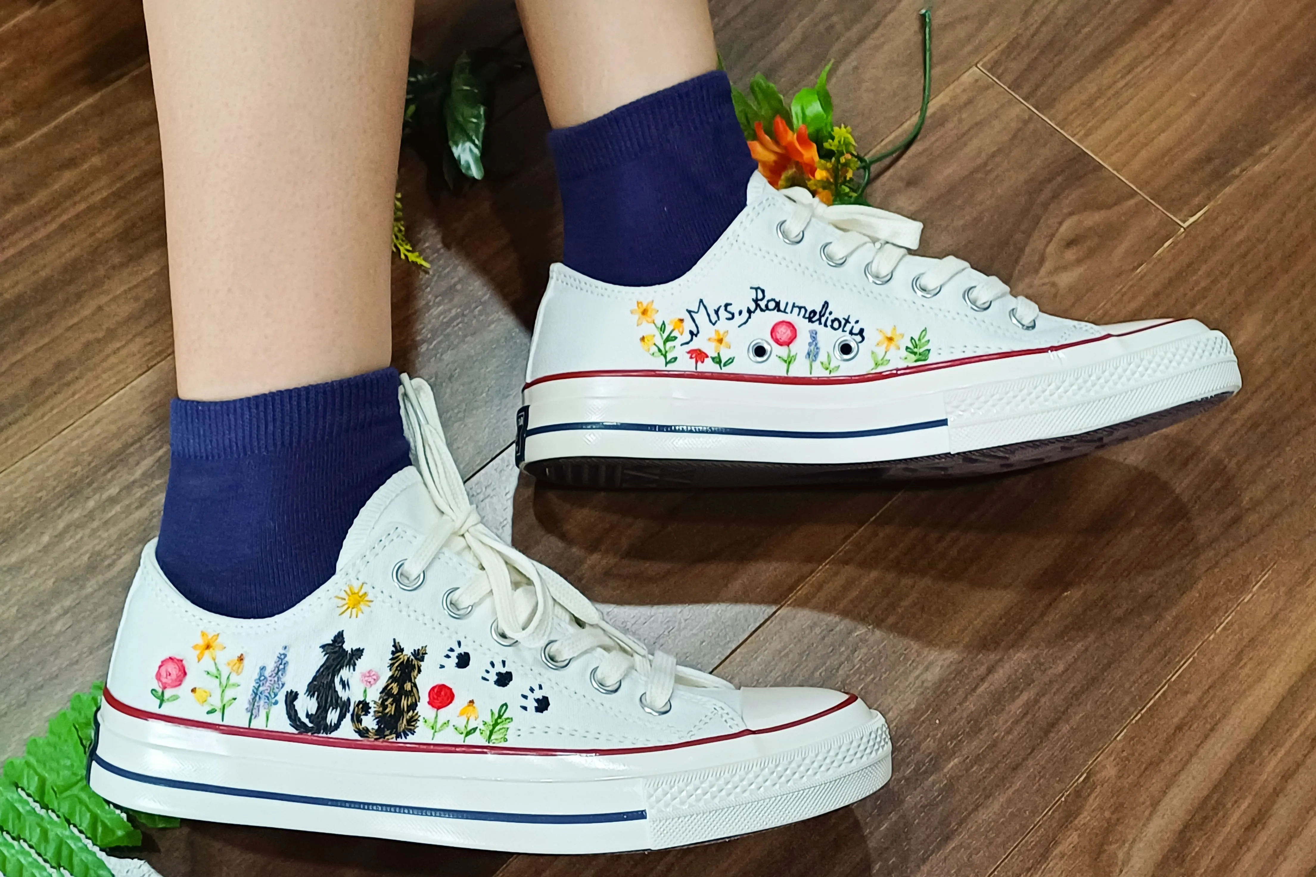 Converse Chuck Taylor Low Top Custom Cat Embroidered Shoes
