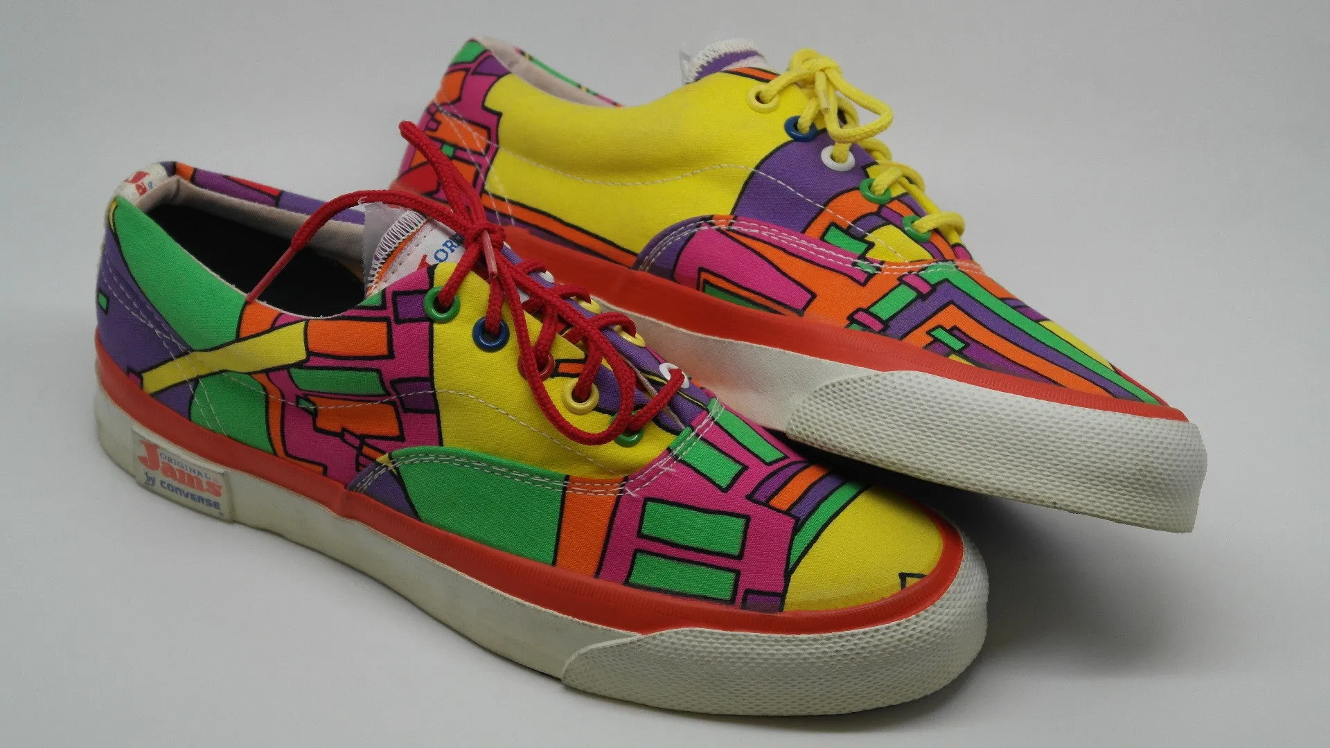 converse jams ¬ US8