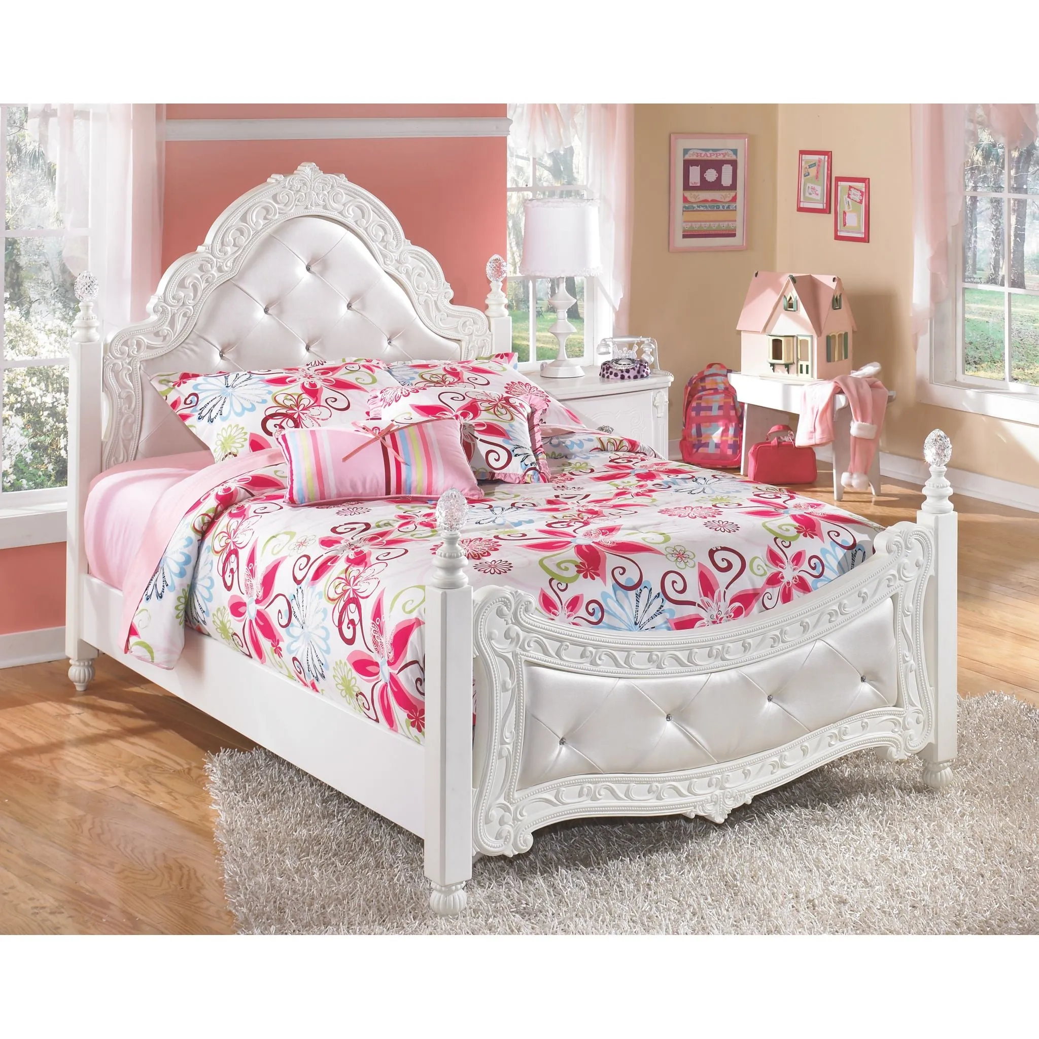 Exquisite Full Poster Bed - White