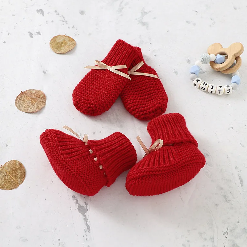 Knitted Newborn Boots Mitten Set