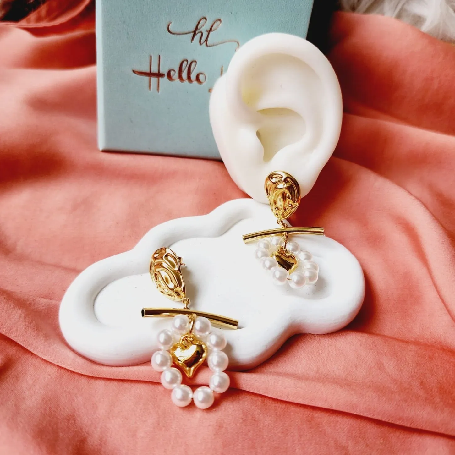 Magestic Pearl Earrings