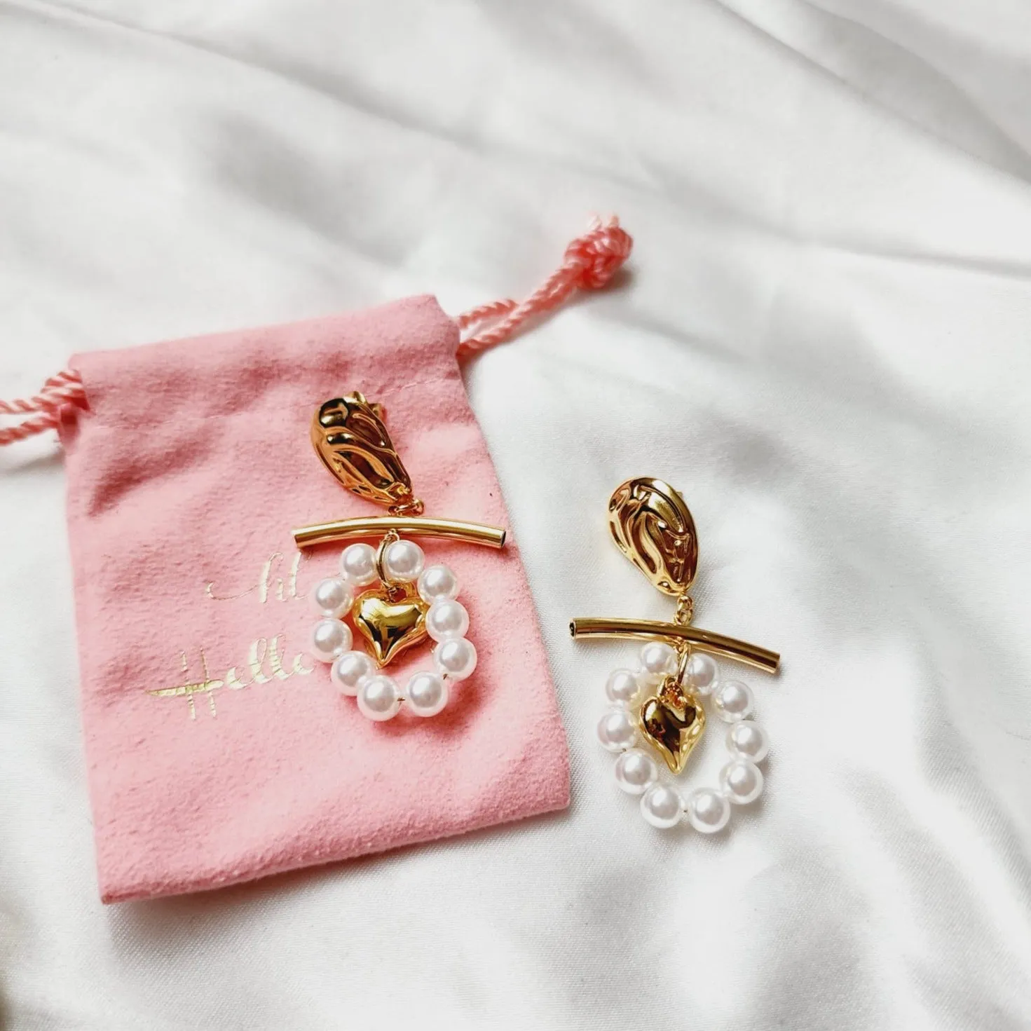 Magestic Pearl Earrings