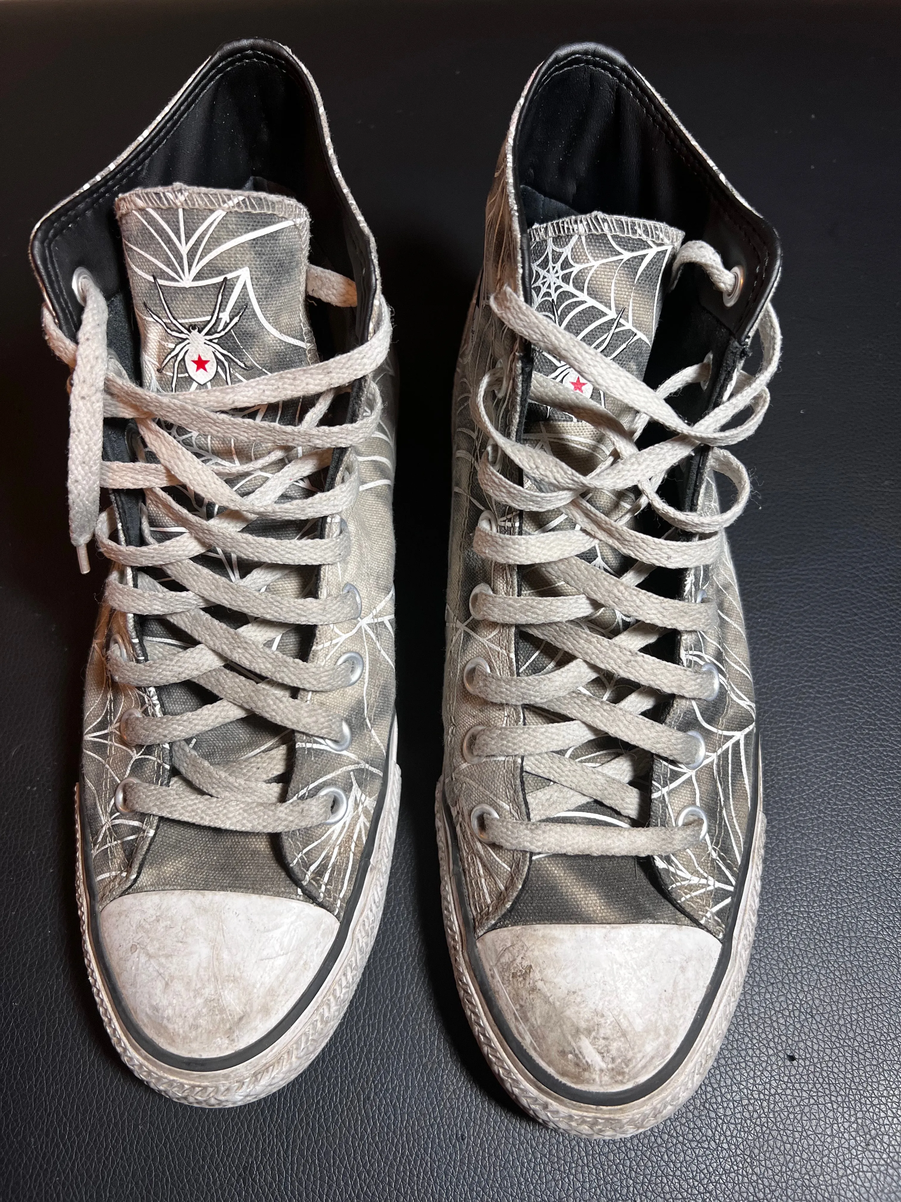 Maty - Stage Worn Acid Wash Converse