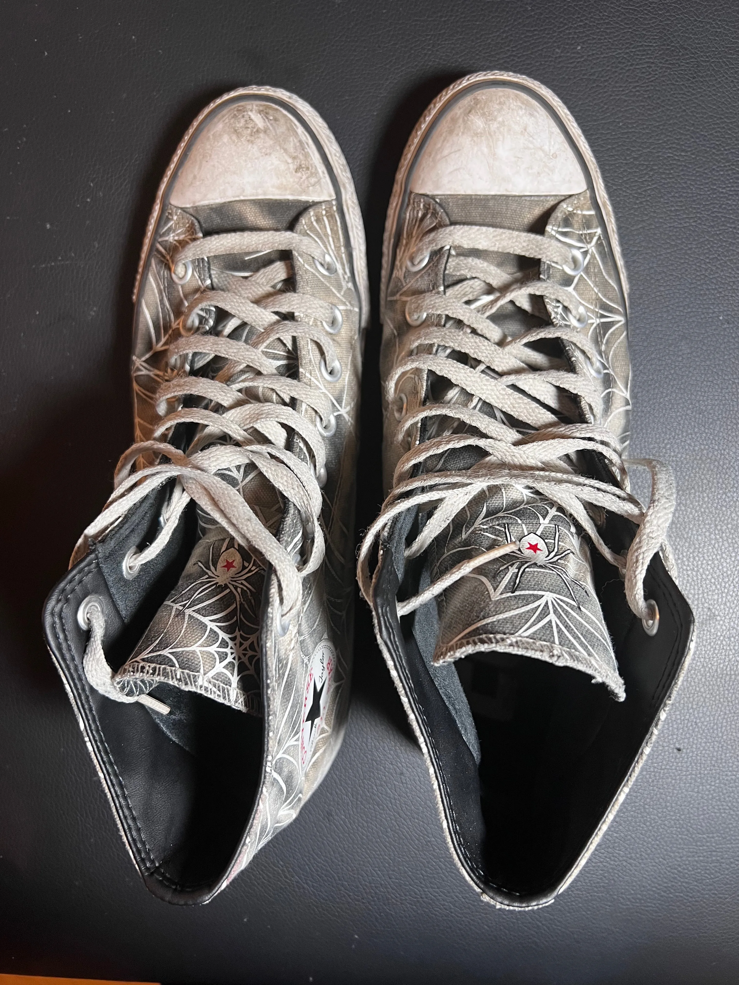 Maty - Stage Worn Acid Wash Converse