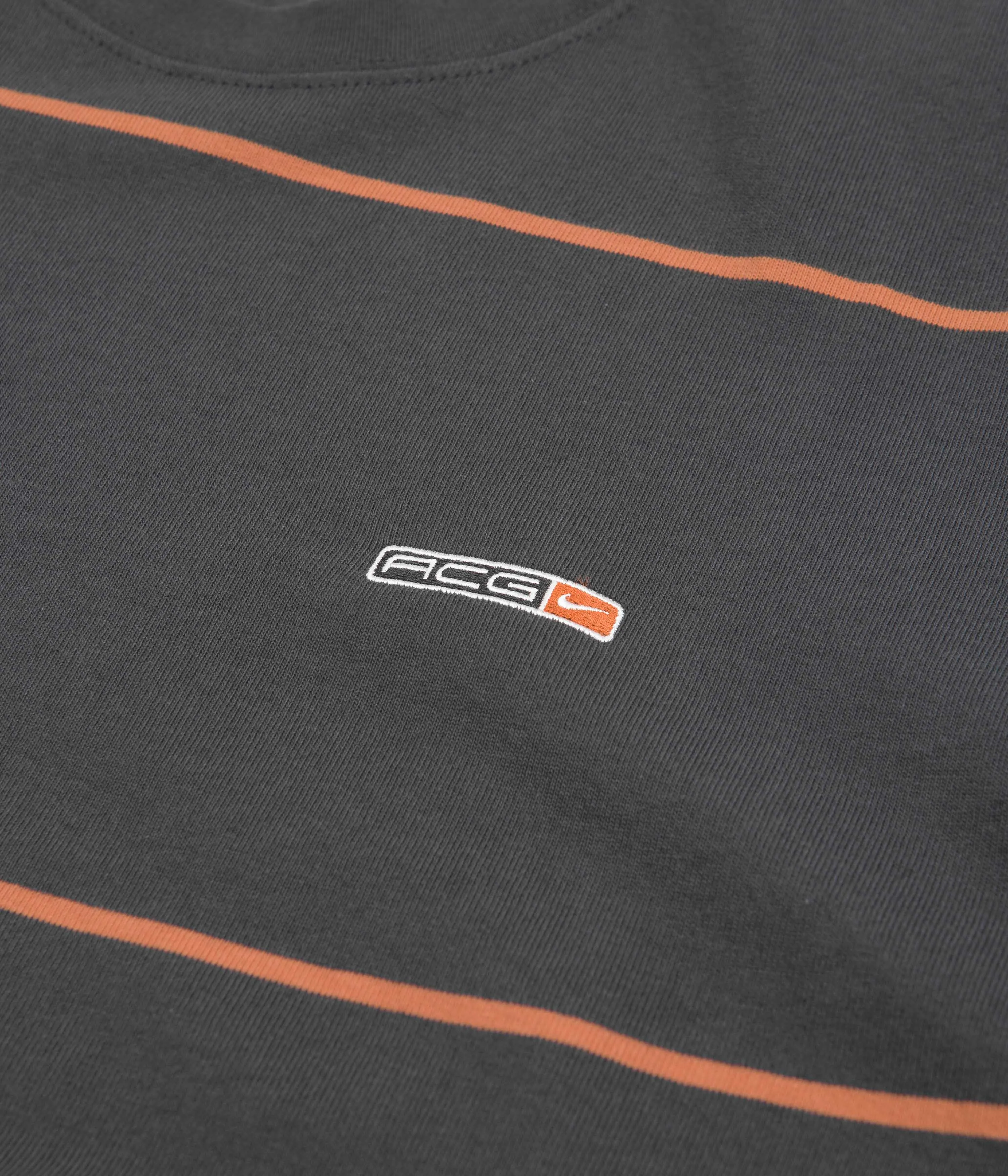 Nike ACG YD Stripe T-Shirt - Dark Smoke Grey / Rust Oxide