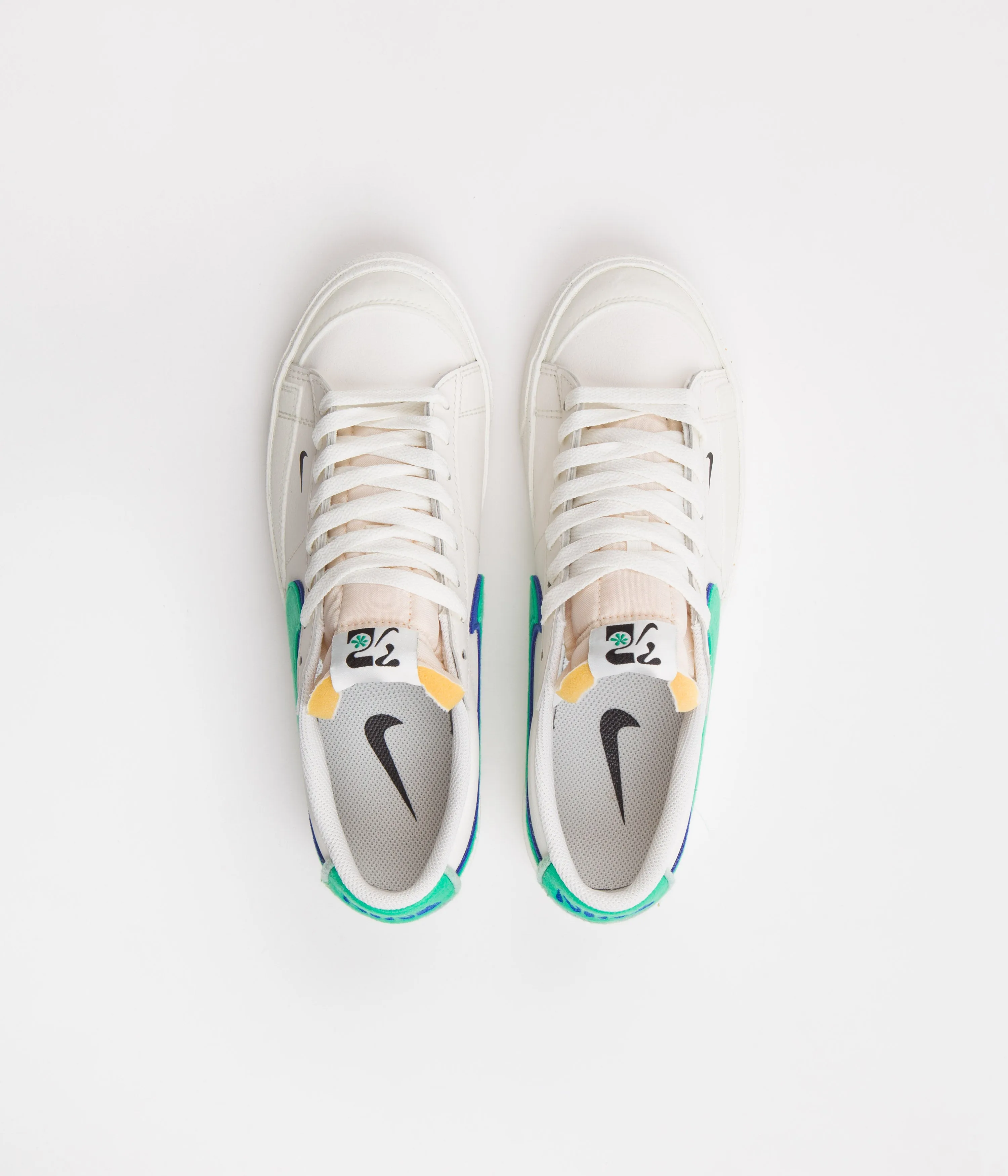 Nike Blazer Low '77 SE Shoes - Phantom / Stadium Green - Old Royal - Black